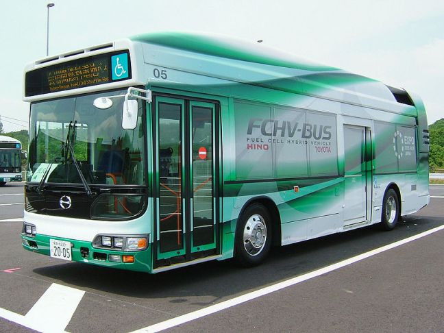 Toyota FCHV-BUS at the Expo 2005